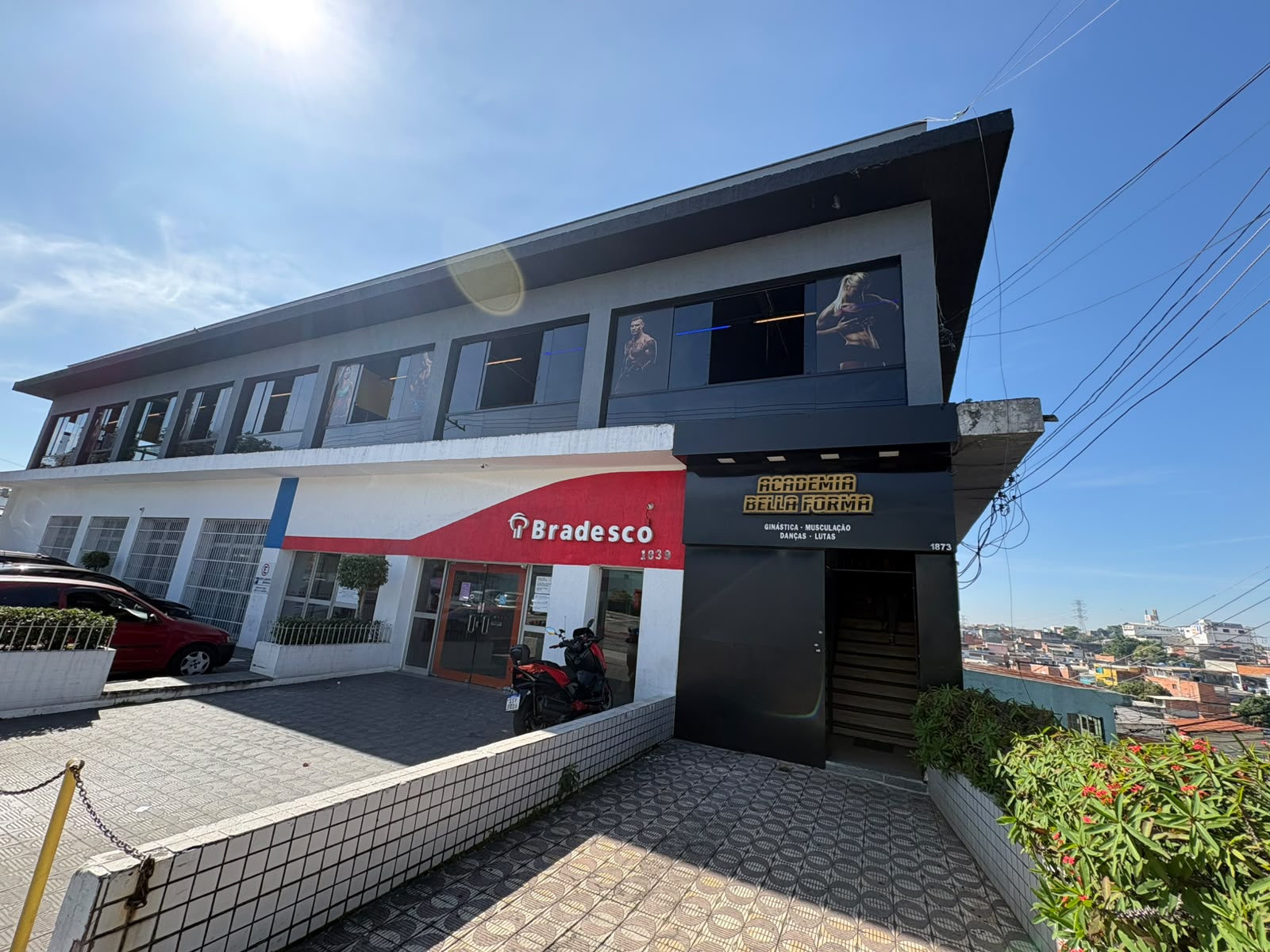 Esteiras e Área Cardio